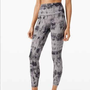 Lululemon’s Align HR Pant 25” *Game Day